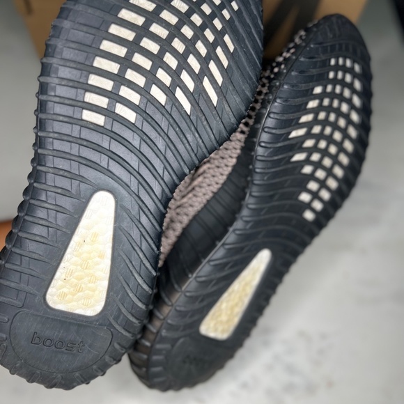 YEEZY Size 11.5 - Adidas Yeezy Boost 350 V2 Yecheil Non - Reflective main image 6